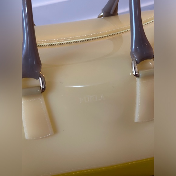 Furla yellow candy bag. - Picture 4 of 11